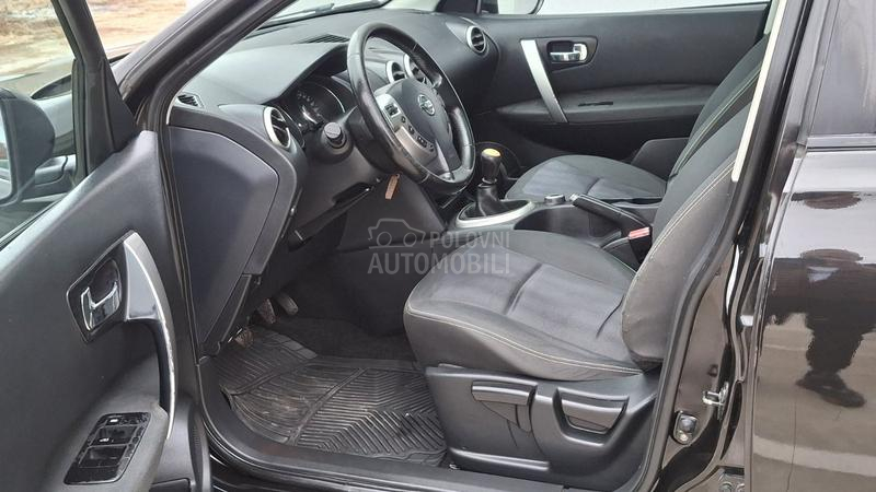 Nissan Qashqai + 2 2.0dci 4x4 PAANORAMA