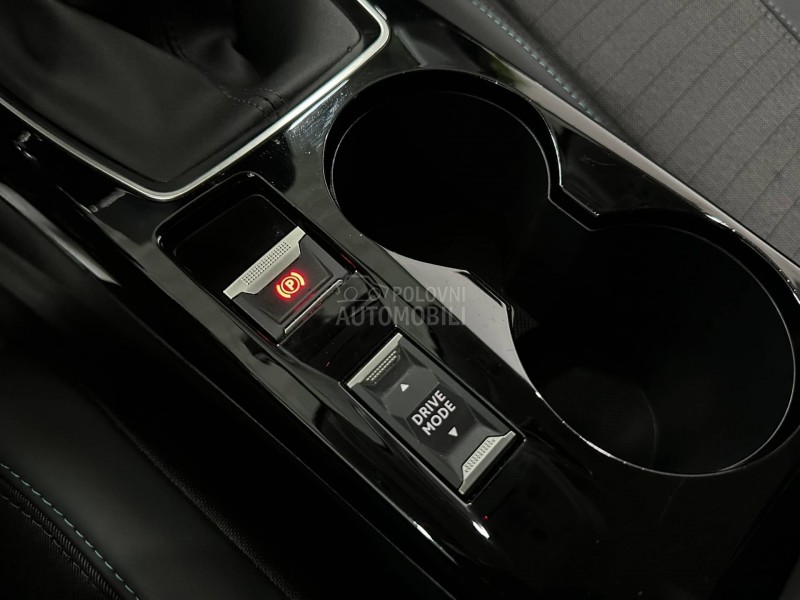 Peugeot 208 1.2 ALLURE VIRTUAL