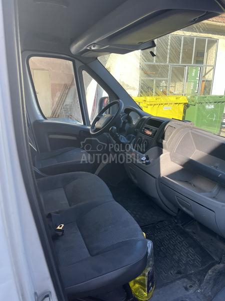 Peugeot Boxer 2.2L3H2