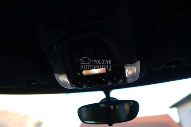 MINI One 5 V r a t a