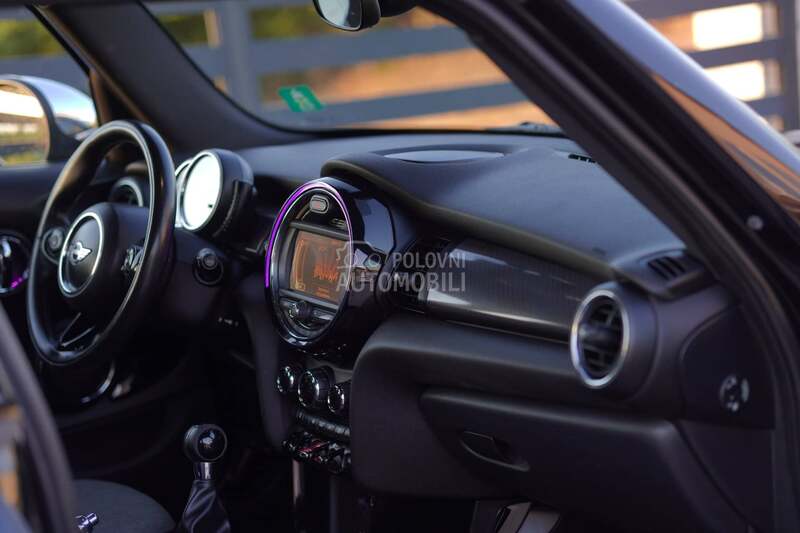 MINI One 5 V r a t a