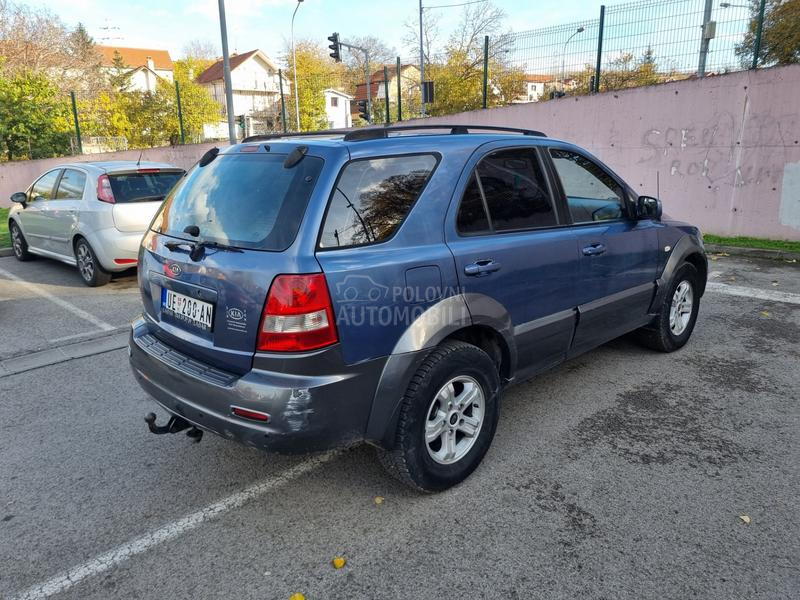 Kia Sorento regg dobra