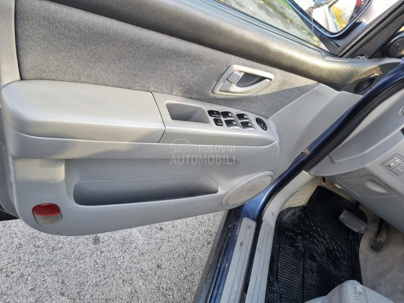 Kia Sorento regg dobra