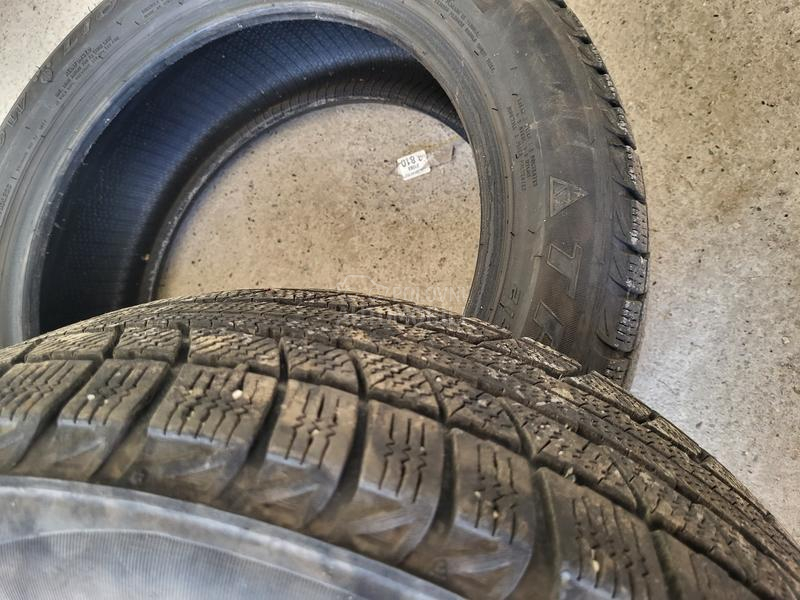 Triangle 215/55 R17 Zimska