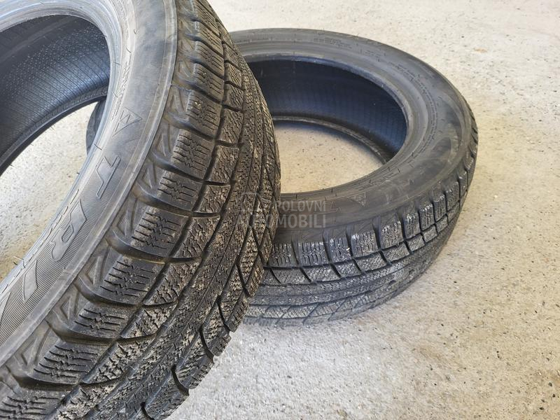 Triangle 215/55 R17 Zimska