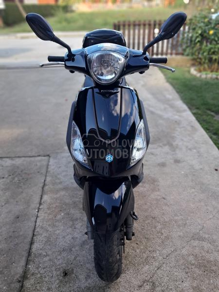 Piaggio FLY