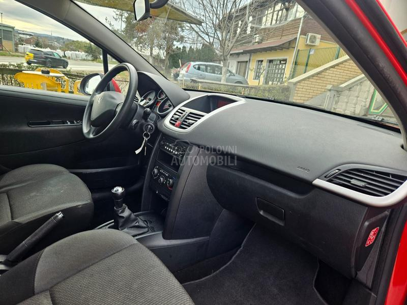 Peugeot 207 1.4