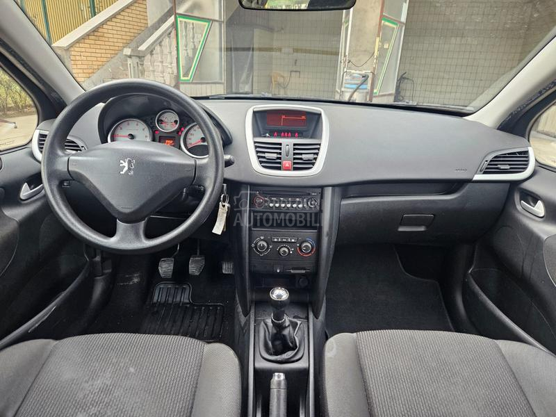 Peugeot 207 1.4