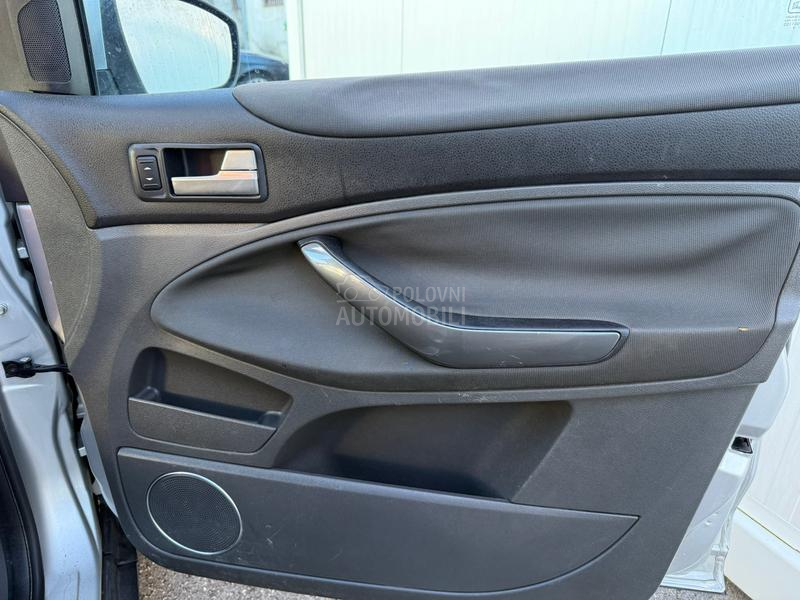 Ford Kuga 2.0 tdci titan 4x4