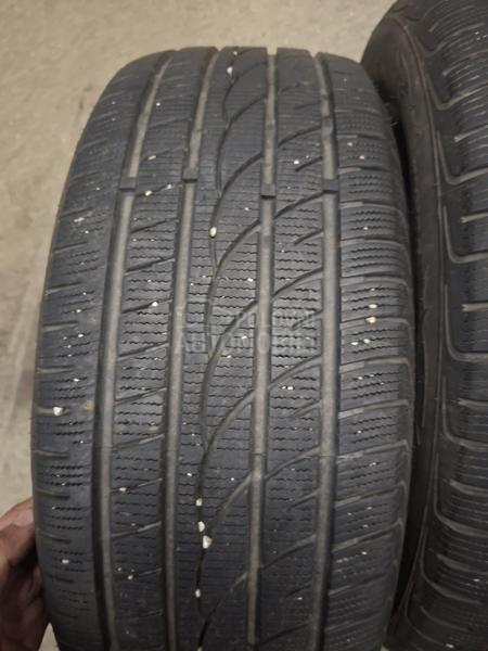 Apollo 215/55 R17 Zimska