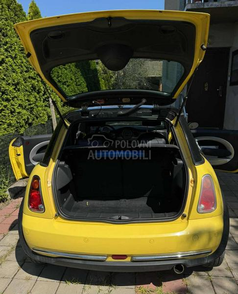 MINI Cooper 1.6