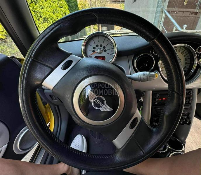 MINI Cooper 1.6