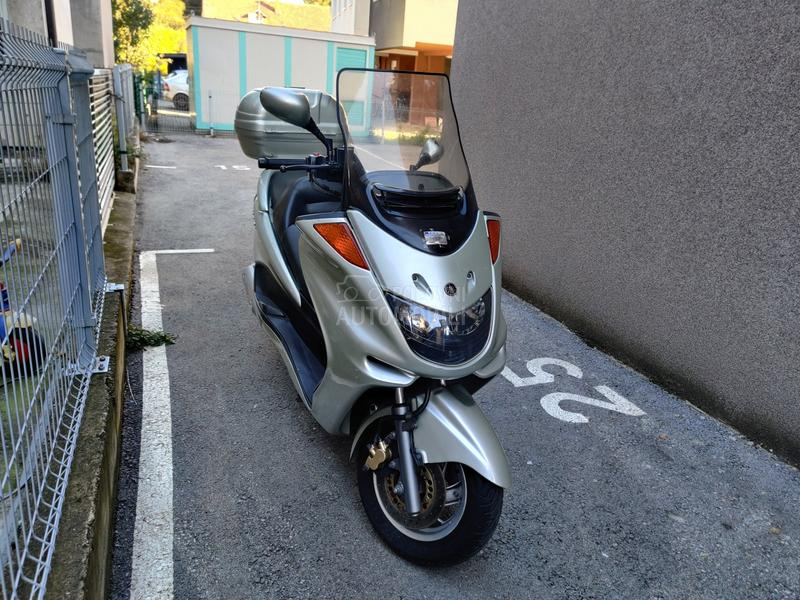 Yamaha Majesty 250