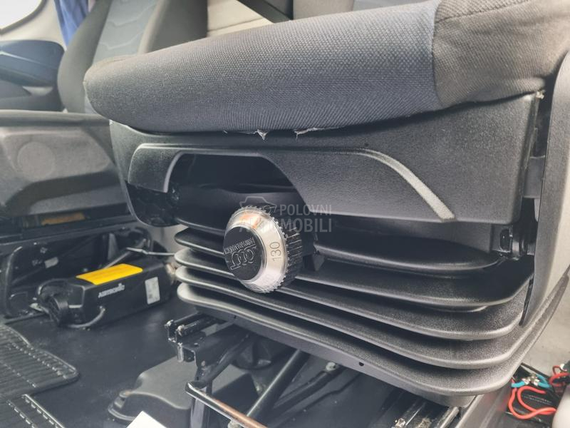 Iveco Daily 35S18 12 PALETA N0V