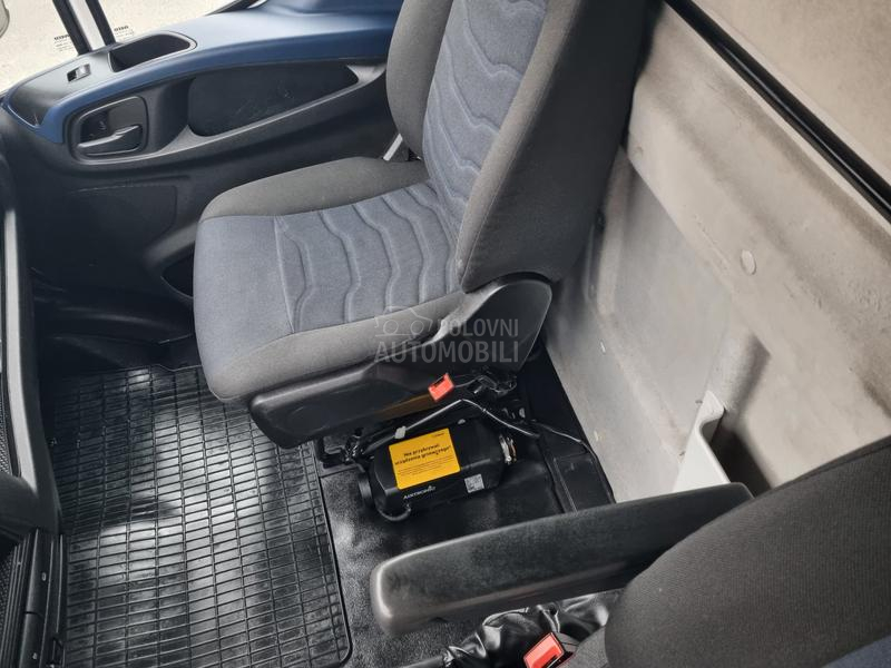 Iveco Daily 35S18 12 PALETA N0V