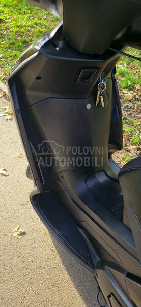 Peugeot Geopolis 300i