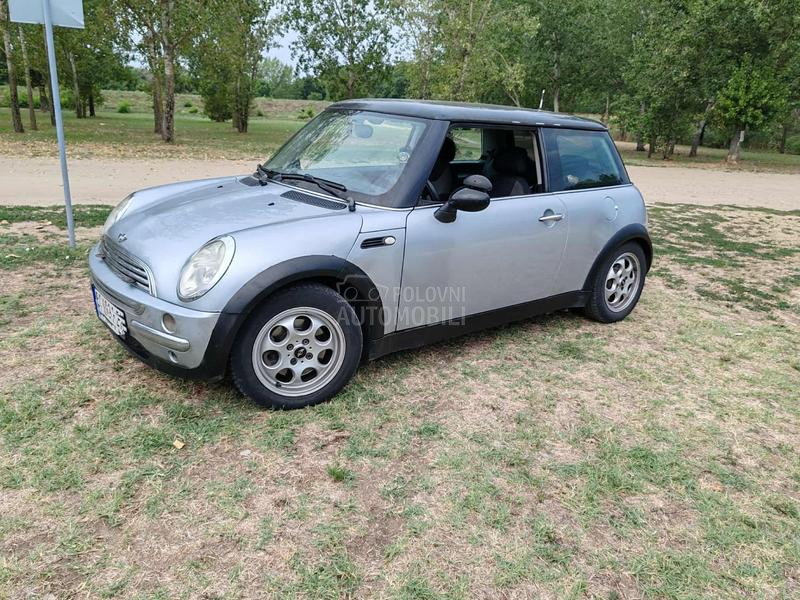 MINI Cooper 1.6