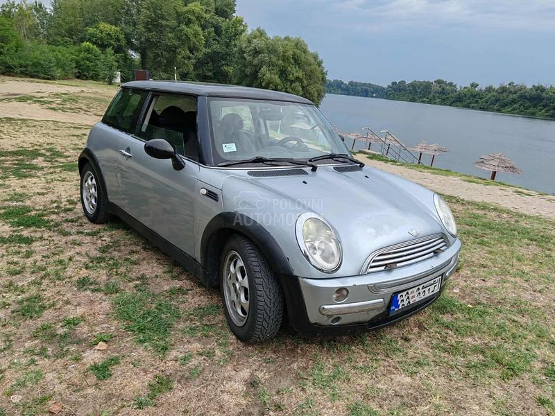 MINI Cooper 1.6