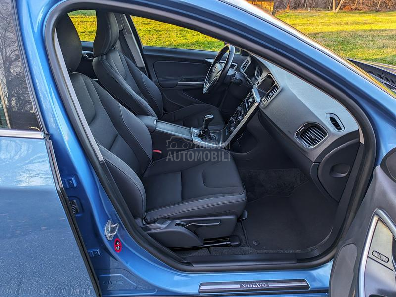 Volvo V60 2.0 D4 KINETIC