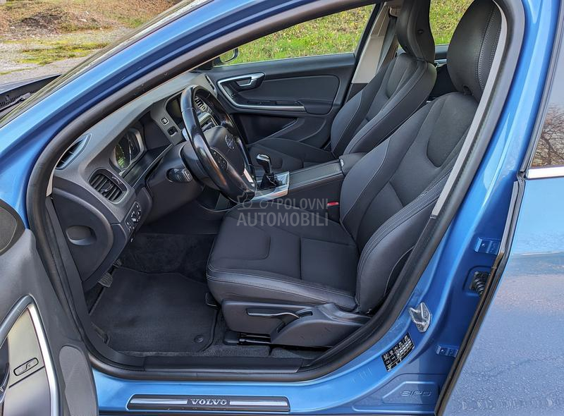 Volvo V60 2.0 D4 KINETIC