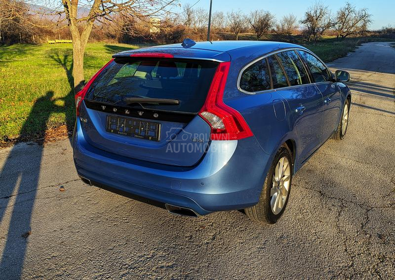Volvo V60 2.0 D4 KINETIC