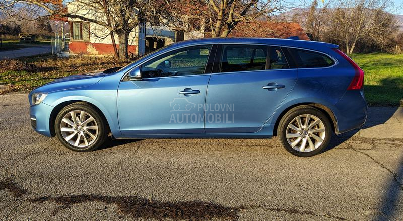Volvo V60 2.0 D4 KINETIC