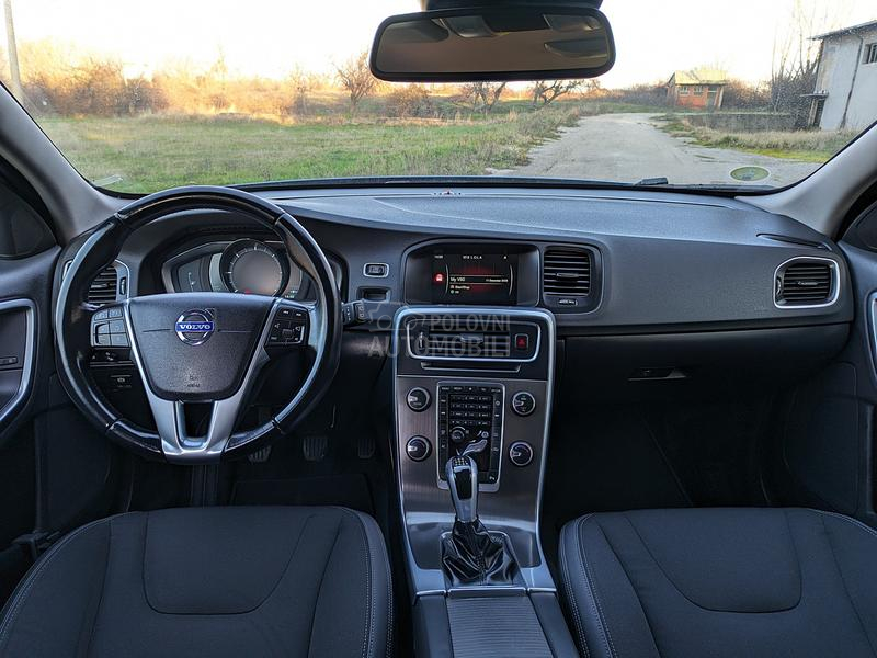 Volvo V60 2.0 D4 KINETIC
