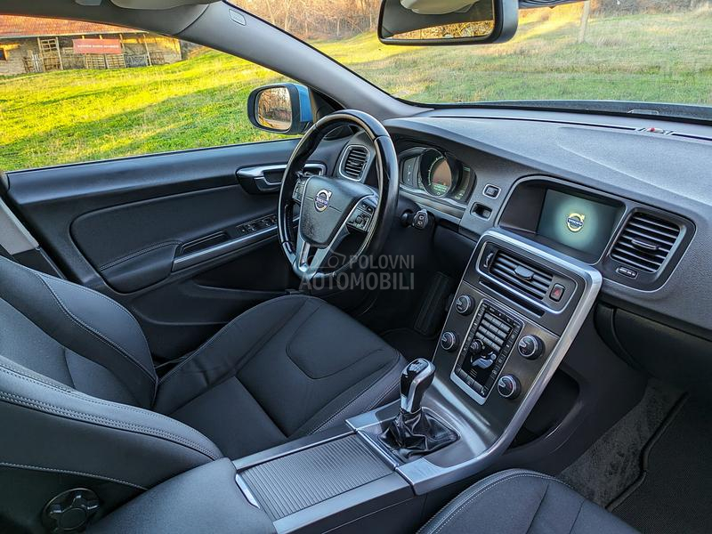 Volvo V60 2.0 D4 KINETIC