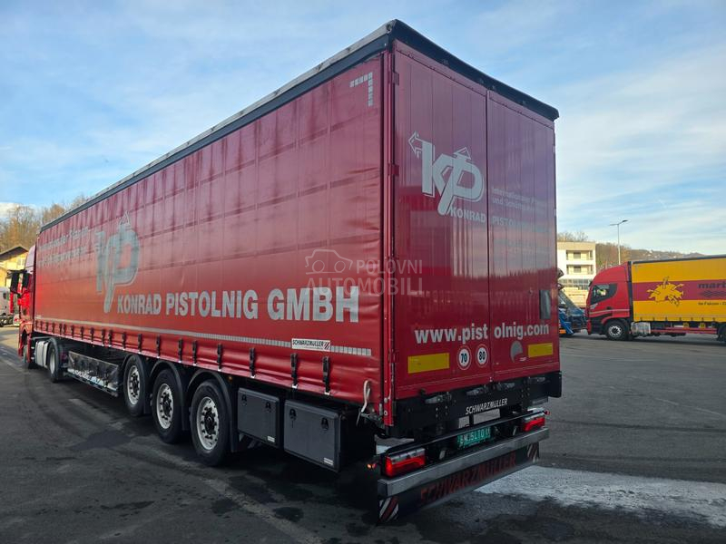 Schwarzmuller Cerada