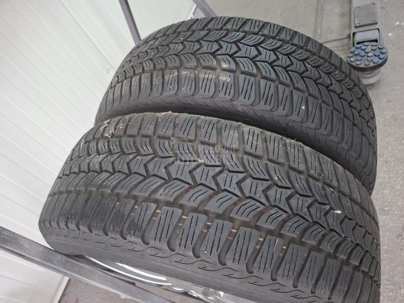 Debica 205/55 R16 Zimska