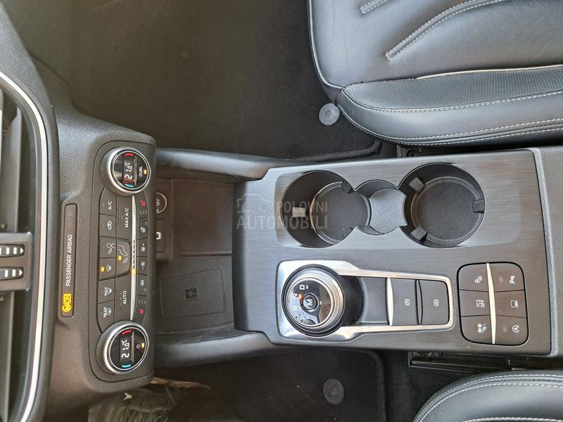 Ford Focus VIGNALE. 140257 K M