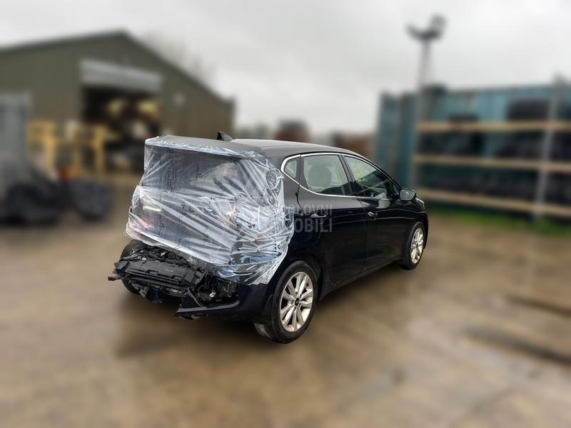 Kia cee`d 1.6 D4FB 2018. god. -  kompletan auto u delovima