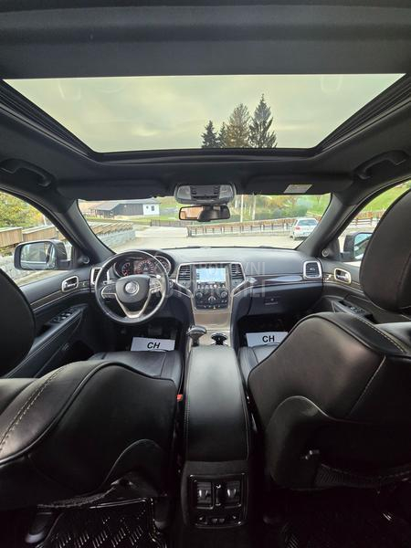 Jeep Grand Cherokee Totalni ful