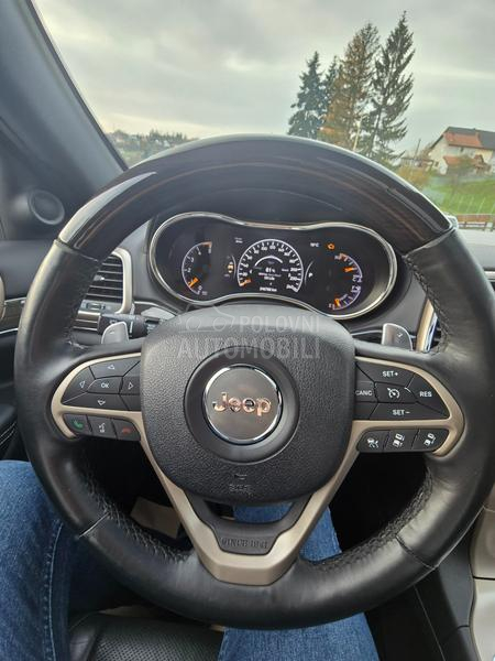 Jeep Grand Cherokee Totalni ful