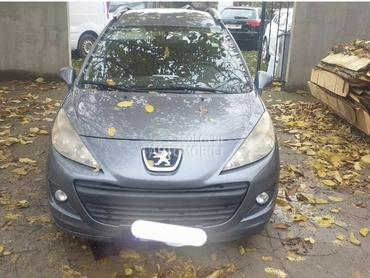 Peugeot 207 2010. god. -  kompletan auto u delovima