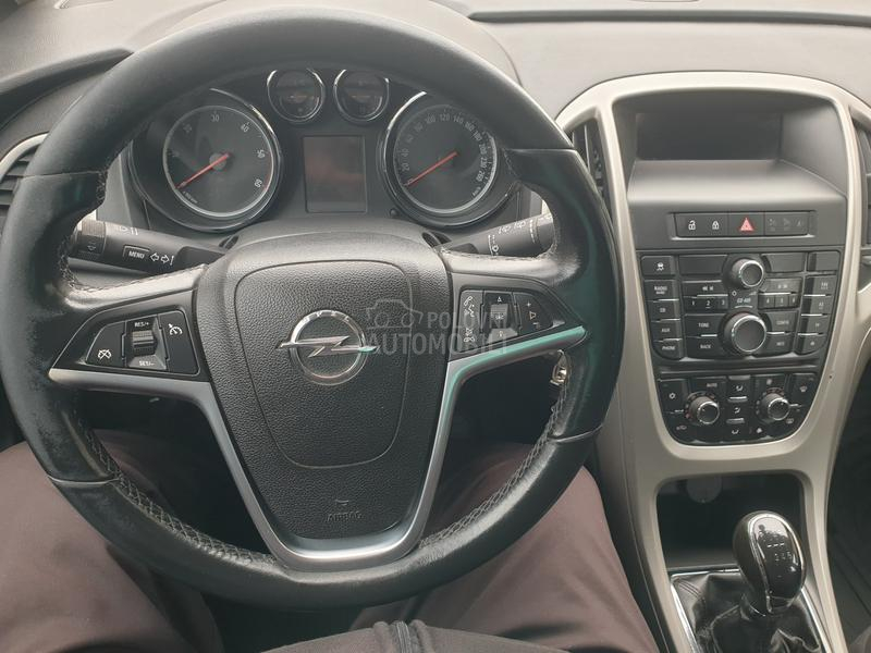 Opel Astra J 1,7cdti