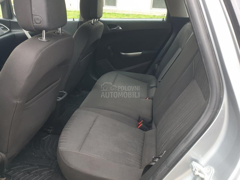 Opel Astra J 1,7cdti