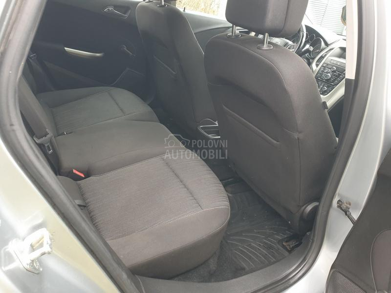 Opel Astra J 1,7cdti