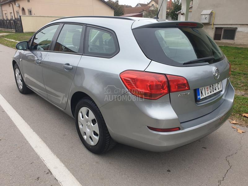 Opel Astra J 1,7cdti