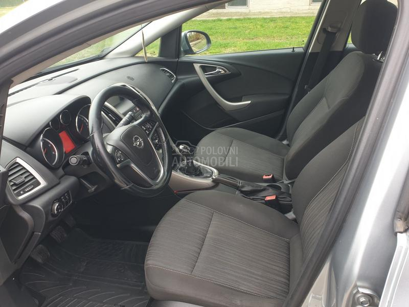 Opel Astra J 1,7cdti