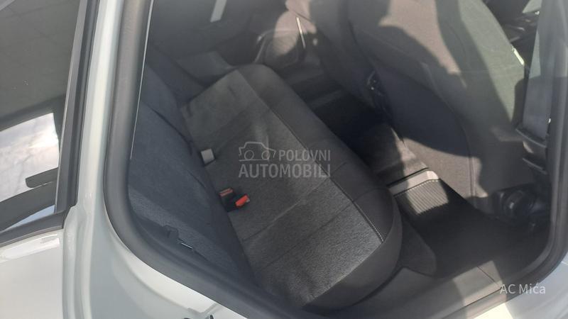 Citroen C4 1.2NAV AUT KAM 31000