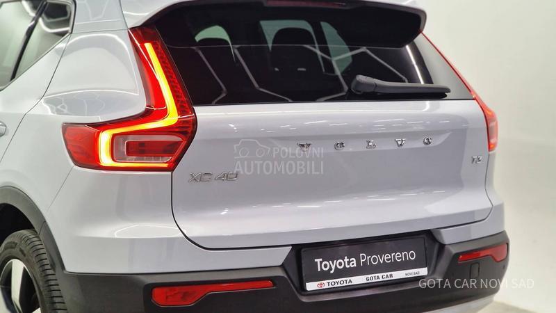 Volvo XC40 MOMENTUM PRO