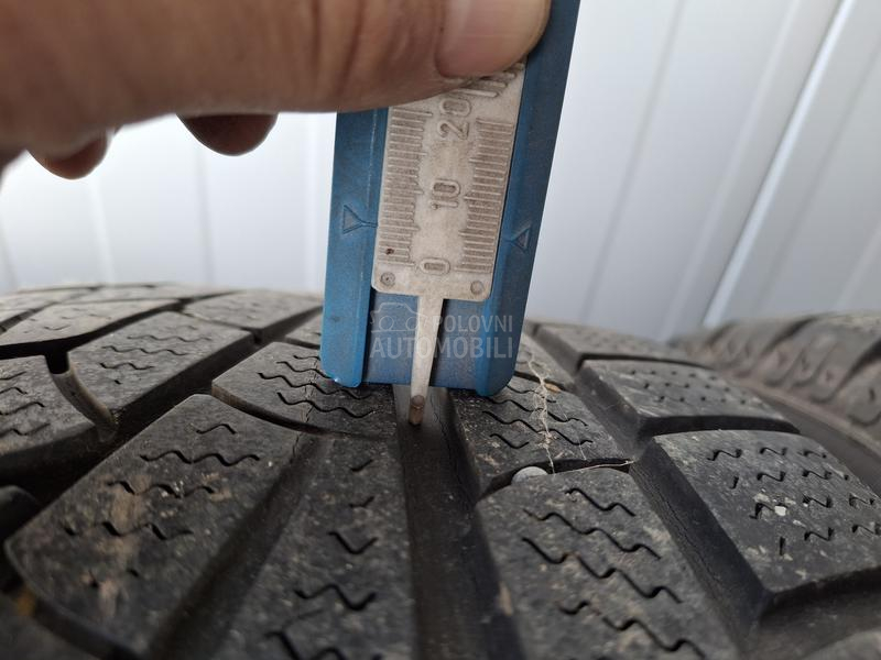 Pirelli 195/55 R16 Zimska