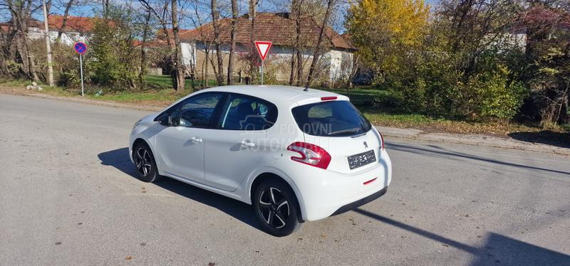 Peugeot 208 1.4 HDI