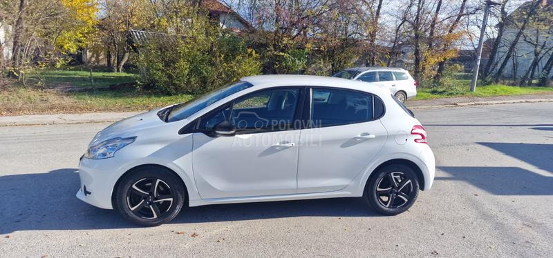 Peugeot 208 1.4 HDI