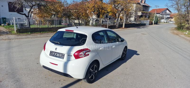 Peugeot 208 1.4 HDI