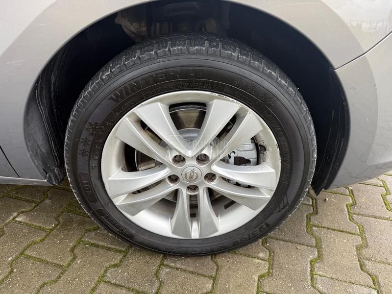 Opel Combo REZERVISAN