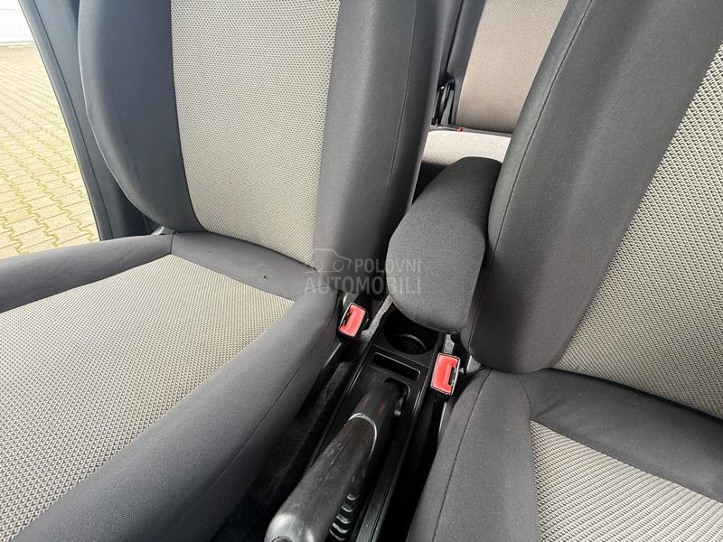 Opel Combo REZERVISAN