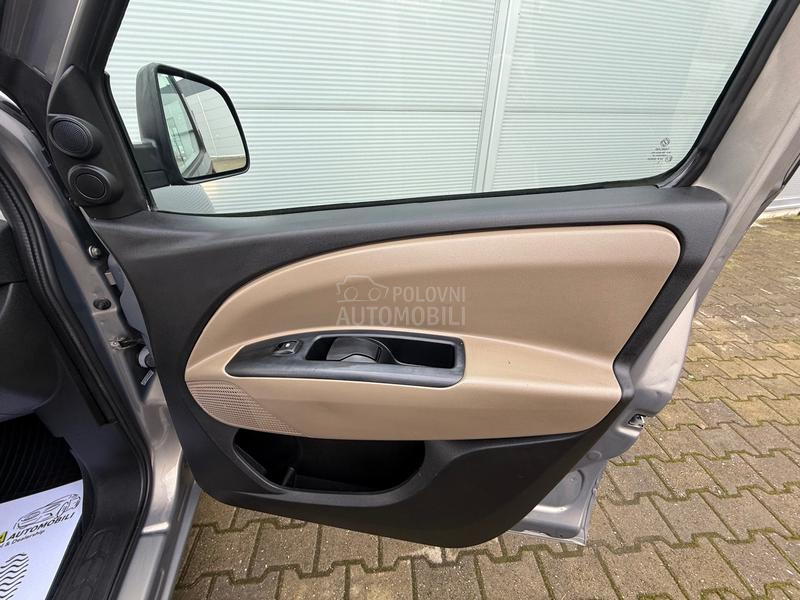 Opel Combo REZERVISAN