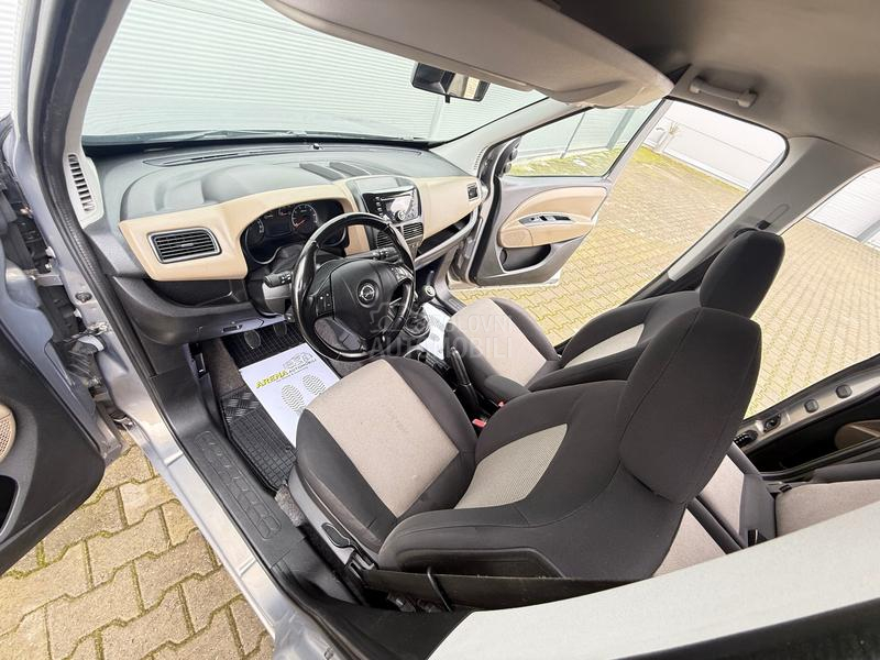 Opel Combo REZERVISAN